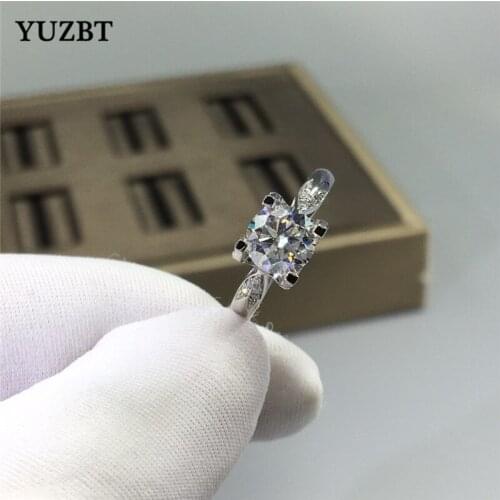18K White Gold Plated Brilliant Cut Diamond Test Past D Color Swallowtail Cow Head Moissanite Ring 925 Silver Gemstone Rings