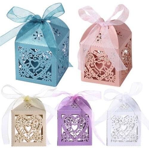 50Pcs Candy Box Hollow Heart 250g/m2 Peral Paper With Silk Wedding Mariage Baby shower Birthday Party Favors For Guests