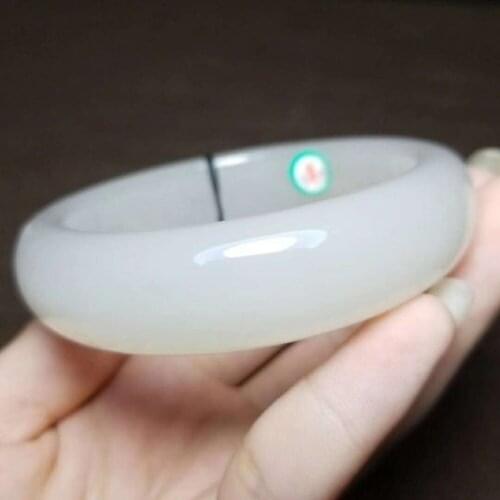 H16#Qinghai material and Tian Yubing bottom pale pink jade bracelet