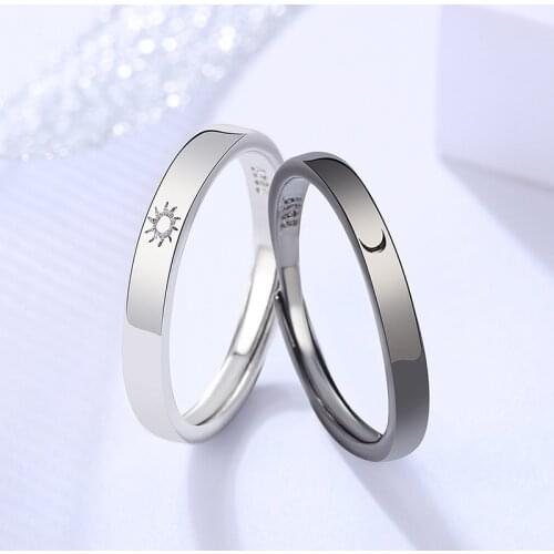 2021 New Fashion Sun Moon Matching Couple Lover Open Adjustable Ring Minimalist Sun Moon Black White Ring for Women Men Jewelry
