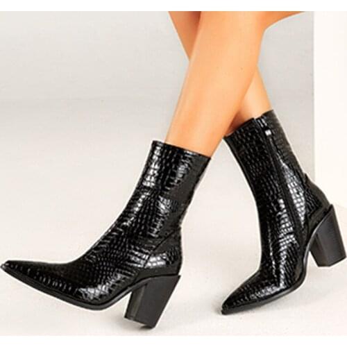 Fashion Black Women Short Boots Large Size Womens Chelsea Shoes Retro Print Thick Heel Womens Ankle Boots Winter Womens Shoes