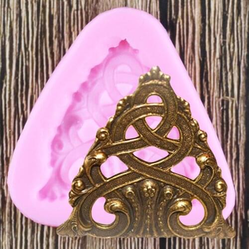 Triangular Relief Silicone Mold Fondant Lace Molds Cake Decorating Tools Polymer Clay Mould Kitchen Baking Moulds