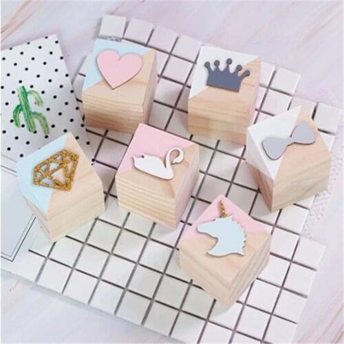 Nordic Wooden Mechanical Music Box New Year Gift For Children Carousel Typewriter Musical Box Valentine Gift For Girlfriend