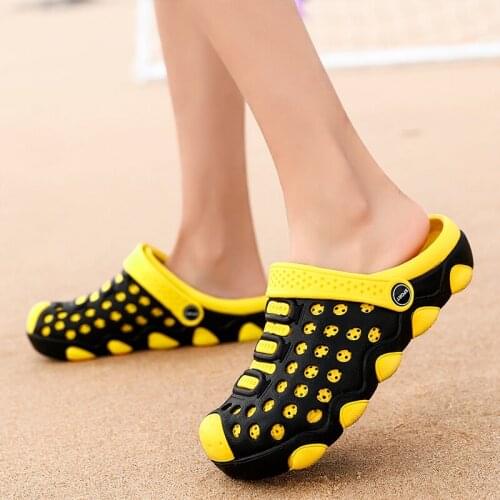 Classic Slip On Garden Clog Shoes Men Quick Drying Summer Beach Slipper Breathable Outdoor Sandals Platform Gardening shoes