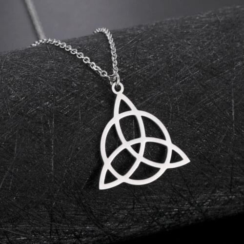 LIKGREAT Triangle Celtics Knot Round Pendant Necklace Amulet Irish Triquetra Necklaces Trinity Statement Jewelry For Men Woman