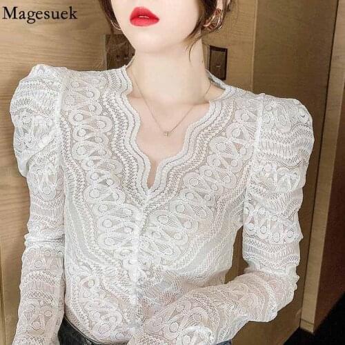 French Autumn Lace Bottoming Shirt Vintage Sexy Lace Blouse Women V Neck Crochet Flower Elegant Long Sleeve Tops Blusas 16503