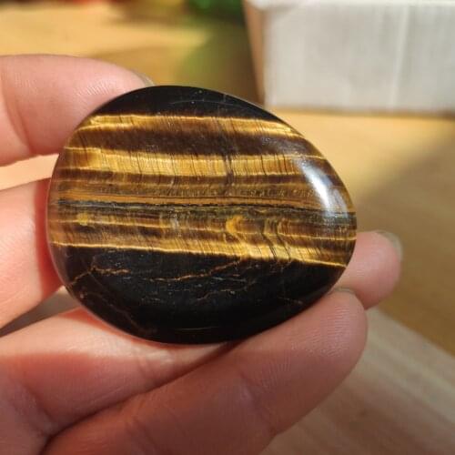 1pcs Oval Shaped Gem Massaging Stone Crystal Quartz Healing Reiki Clam Fish Tank Decoration