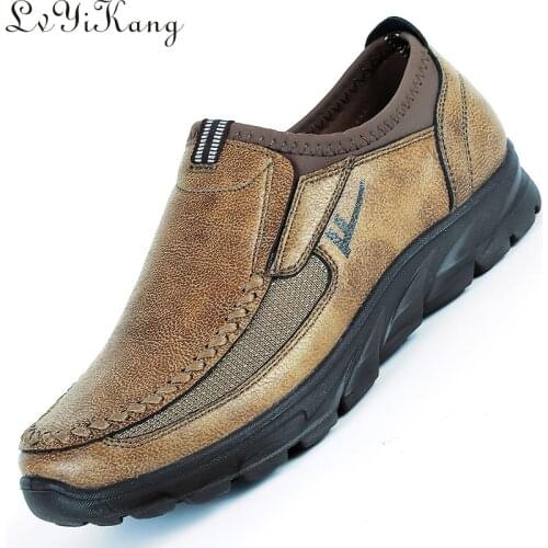 Famous Brand Sneakers Outdoor Shoes Slip On Flat Shoes Male Footwear Men Shoes Quality Leather Men Moccasins Shoes Size 38-48