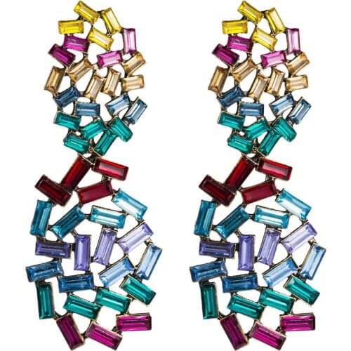 Novelty Metal Enameled Flower Bees Pendant Dangle Earrings for Women Fashion Jewelry Trendy Collection Earrings Accessories