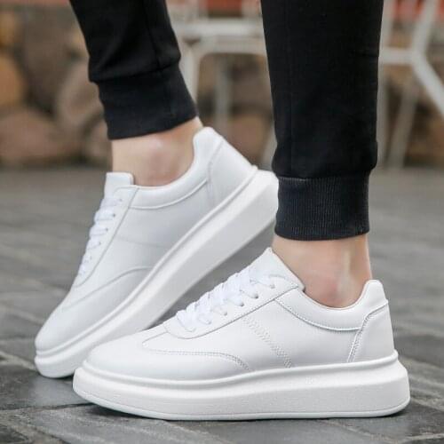 Men White Red Sneakers Casual Man Shoes Breathable Tenis Male Trainers Super Light Sapato Masculino Hollow Sole Chaussure Homme