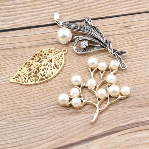 5Pcs DIY Golden Alloy Retro Silver Bouquet Pearl Tree Hollow Leaves Charms Handmade Jewelry Accessories for Necklace Earrings