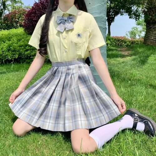 Creamy yellow short-sleeved embroidered shirt and white queen checked skirt Jk suit college style 2021 new college style small