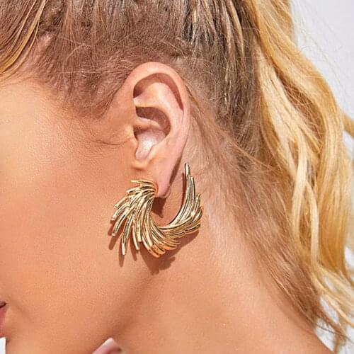 Tocona Elegance Gold Wing Stud Earrings for Women Ladies Charming Alloy Geoemtric Party Earring Party Jewelry Gift 13434