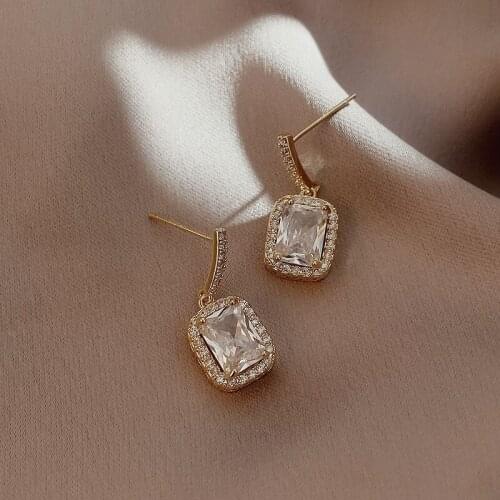 2021 New Arrival Metal Trendy Geometric Women Dangle Earrings Korean Zircon Earrings Simple Womens Small Elegant Jewelry