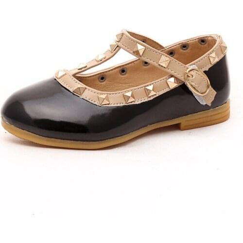 New Girls Sandals Kids Leather Shoes Children Rivets Leisure Sneakers Hot Girls Princess Dance Shoes A-128