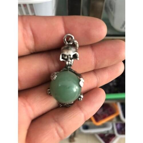 1pcs Ghost head holding dongling jade beads