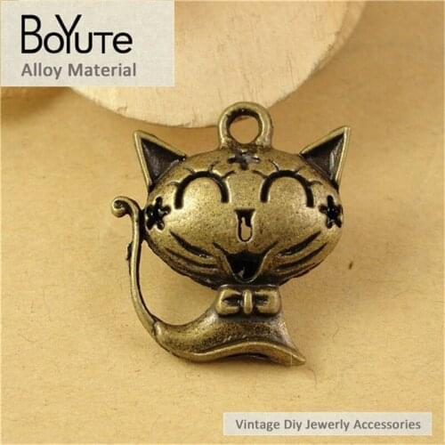 BoYuTe (10 Pieces/Lot) 24*22MM Vintage Diy Accessories Parts Wholesale Antique Bronze Hollow Cat Pendants for Jewelry Components