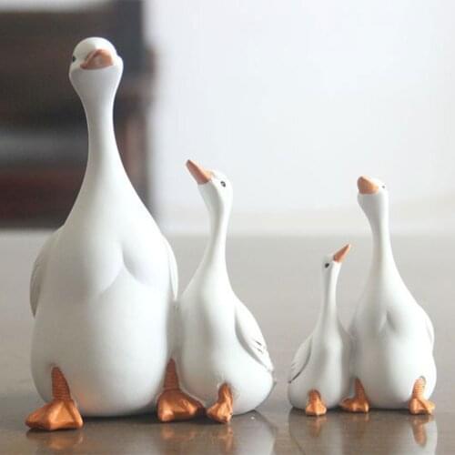 Desktop Decor Cartoon Duck Shaped Ornament Resin Statue Decorative Artware For Sitting Room Bedroom Garden Sculpture Craft