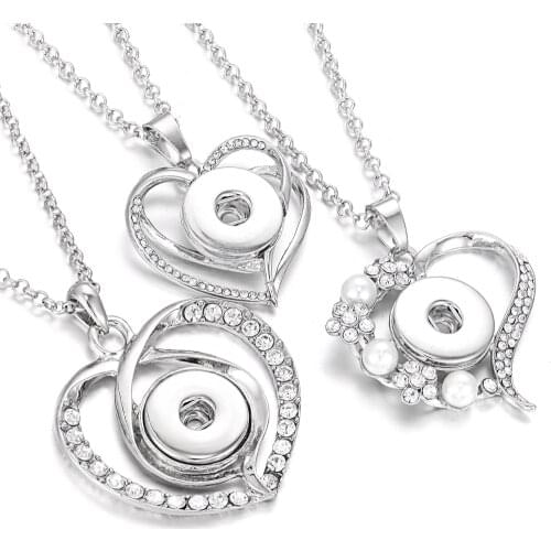 Newest Snap Jewelry Necklaces Crystal Rhinestone Love Heart 18mm Snap Button Necklace for Women Snap Pendant Necklace Love Gift