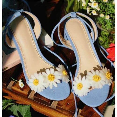 New 2019 summer small daisies straps Roman open toe casual womens sandals