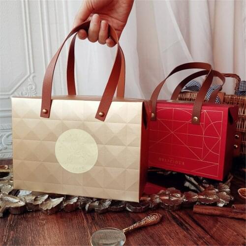 Gift cardboard boxes Holiday gifts wedding favors for guests Dragees for wedding baptism candy container children gift party bag