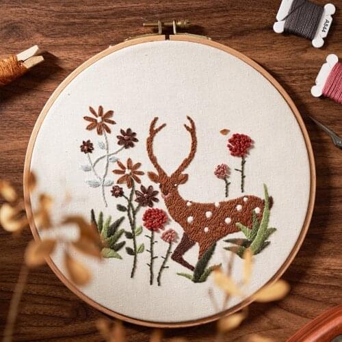 Christmas Hand Embroidery DIY Elk Flowers Cross Stitch Kit Handmade Kit Decor Home Embroidery New Year Holiday Gifts for Friends