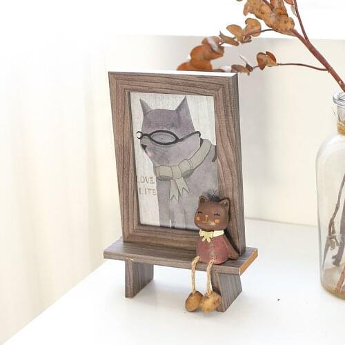 Vintage 6 Inch Cartoon Wooden Pet Photo Frame with Doll Retro Desk Top Piggy Kitty Picture Holder Decro Ornament