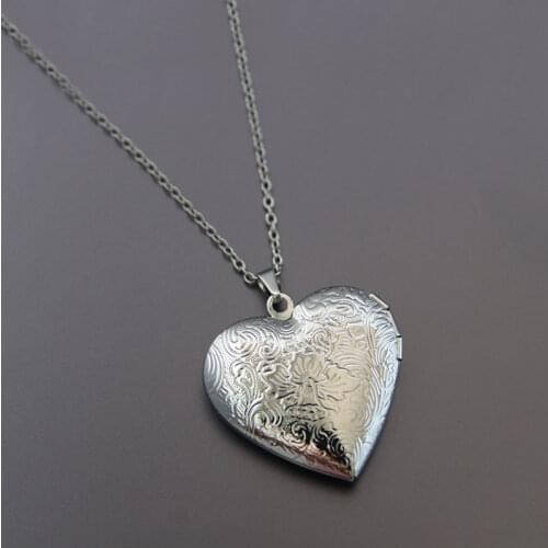 1pc Daisy Flowers Photo Frame Pendant Necklace Heart Charms Floating Locket Necklaces Women Men Fashion Memorial Jewelry