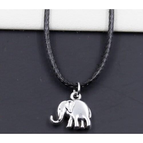 YOUNGISMONEY Chokers On The Neck