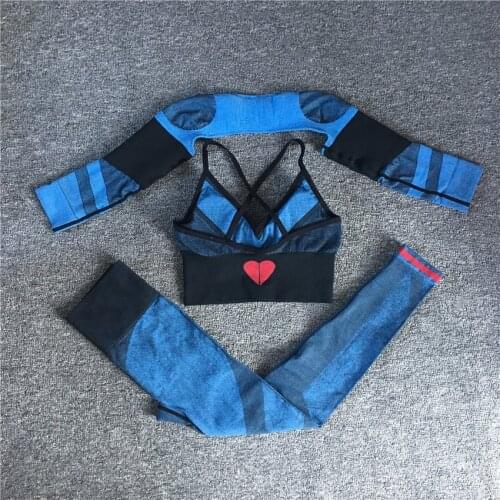 Seamless Yoga Set Fitness Clothing Heart High Elastic Hip Sports Female Gym Pad Push Up Sports Bra 2pcs Sports Yoga Suits