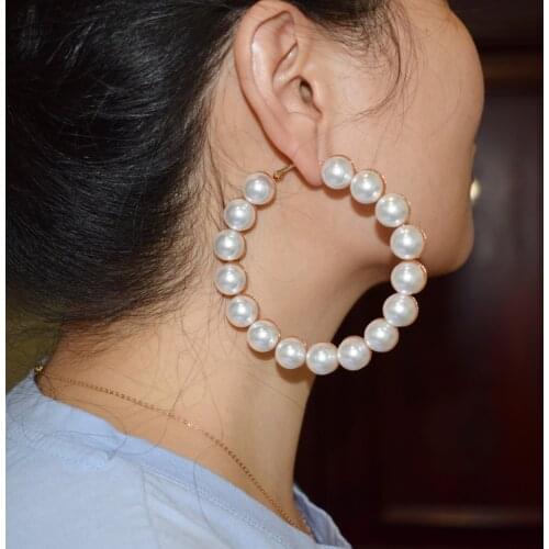 Perfect Quality White Artificial Pearl Beads Hoop Earrings Jewelry For Women Trendy Collection Earrings Accessories Hot Sale