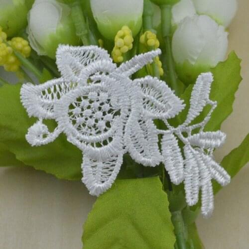30pcs Elegant Flower Sewing Embroidery White Lace Patch Costura Motif Headwear Shoes Bags Clothes Appliques Broderie A Coudre