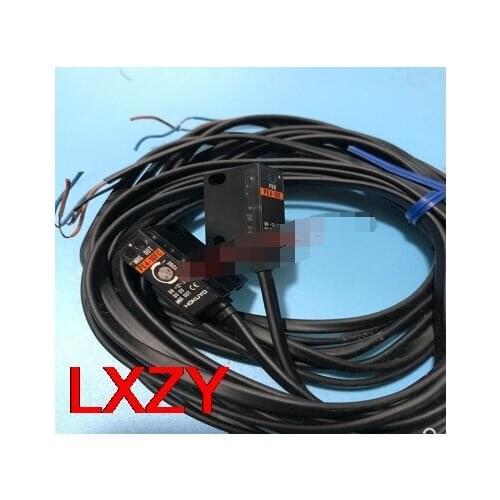 Free Shipping 2pcs/LOT photoelectric switch sensor PE4-10FC PE4-10E