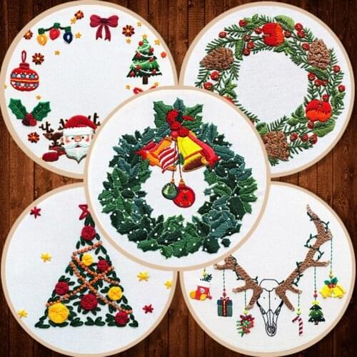 Creative Embroidery Christmas Series Handmade DIY Sewing Material Kit Xmas Cross Stitch Home Decor Paintings Sets For Beginner
