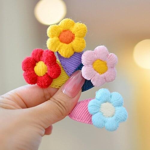 2/8pcs/Set Girls Hair Accessories Kids Small Corduroy Snap Hair Clips with Wool Knitting Flowers Toddlers Cute Hairpins Barrette