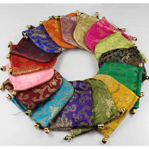 50pcs 13x13cm Cheap Chinese Embroidery Gift Pouches Jewelry Storage Bags Cute Drawstring Christmas Wedding Candy Packaging