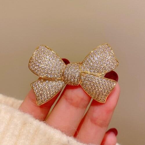 Fashion Classic Luxury AAA Cubic Zirconia Bowknot Brooch Female Coat Accessories High Quality Gold Plated Brooches Pins Jewelry