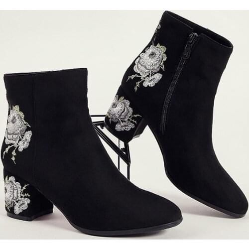 Ankle Boots For Women Winter Warm Plush Fashion Embroider Short Boots Ladies High Heels Round Toe Casual Shoes Zip Mujer 2020