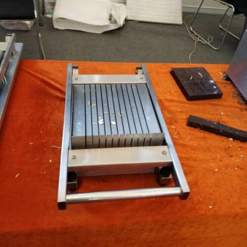 Easy operation Manual Chocolate cutting machine for raw chocolate cutter truffle Chocolate cutter Machine