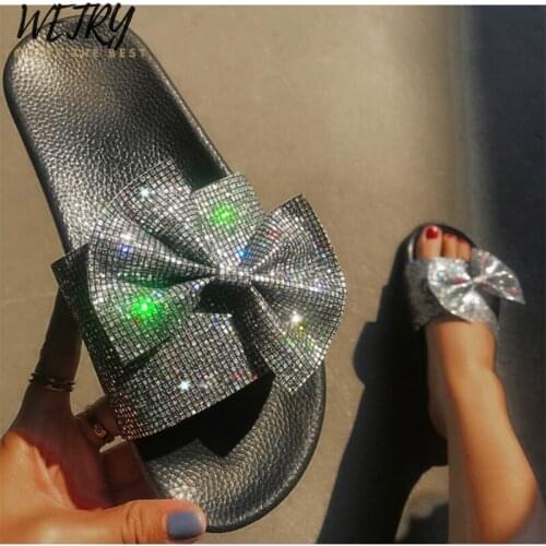 IN 2020 Womens Glitter Slippers Woman Bling Bowtie Slides Ladies Casual Female Beach Shoes Women Flat Crystal Flip Flops