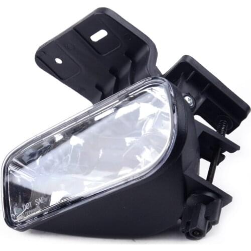 Car Left Front Bumper Fog Light Lamp Fit For Chevy Silverado 1500 2500 3500 Suburban Tahoe 2001 2002