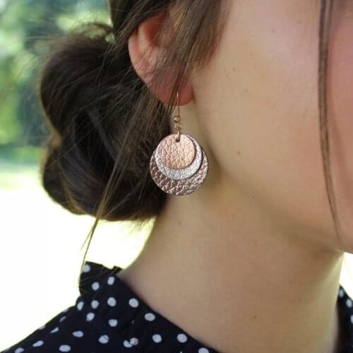 2019 New 3 Layers Design Beautiful Genuine Tiny Leather Earrings Handcrafted Leather Stacked Disc Small Drop Statement Earrings