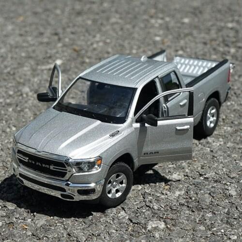 1/27 DODGE RAM 1500 Diecast Pickup Model Simulation Alloy Metal Off-road Vehicles Toy Car Model Simulation Decoration Kids Gift