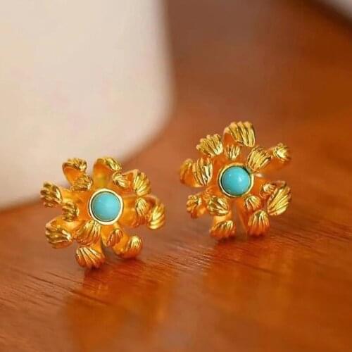 Independent design ancient gold craftsmanship inlaid turquoise apricot leaf earrings Mori style elegant ladies earrings
