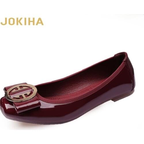 2020 New Flats Shoes Womens Round Buckle Slip On Ballet Flats Dress Shoes Patent Leather Fashion Casual Shoes For Women