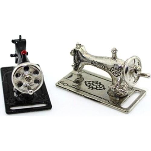 1/12 Miniature Table Sewing Machine Head Doll House Simulation Furniture Toys Vintage Retro Dollhouse Decor Gift Accessories