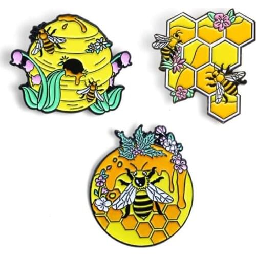 Bees And Flowers Lapel Pins Enamel Badges Cute Yellow Anime Brooches For Women Decorative Badges Metal Hijab Pins Brooch Jewelry