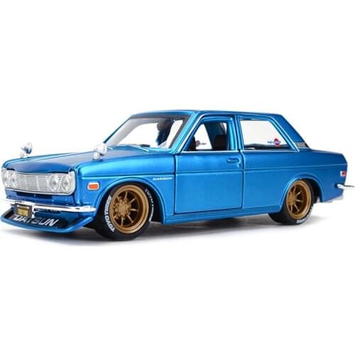 Maisto 1:24 Nissan 1971 Datsun 510 Sports Car Static Die Cast Vehicles Collectible Model Car Toys