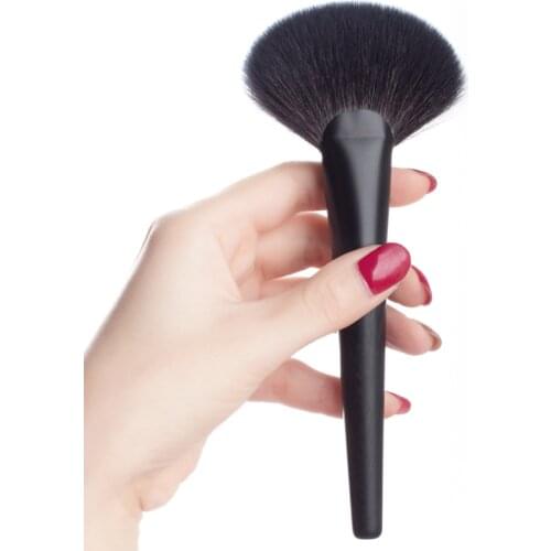 02 Professional Handmade Makeup Brushes Soft Saikoho Goat Hair Large Fan Shape Face Powder Brush Ebony Handle Make Up Brush
