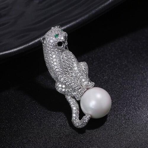 Zircons leopard pearl brooches fashion Korean style fashion clothing coat ornament pin brooch